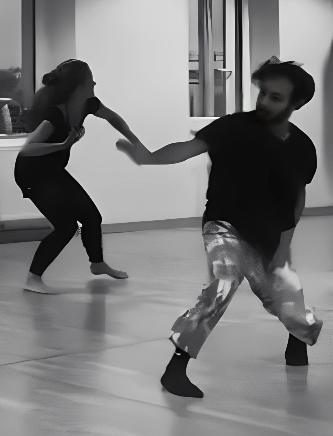 Claudi Schulz - Tanz- und Bewegungstherapeutin, Kunsttherapeutin und psychologische Beraterin - tanzen